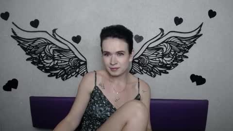 JasmineKouch online show from 09/28/25, 05:29