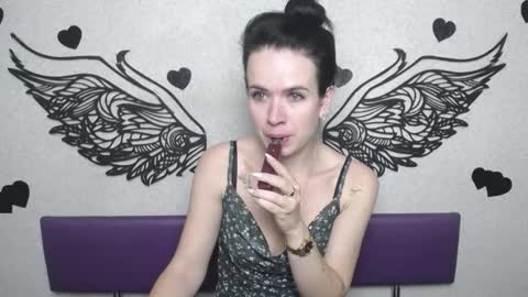 JasmineKouch online show from 10/05/25, 05:11