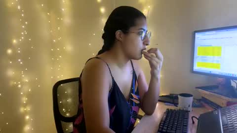 Jasmine online show from 03/12/26, 12:44