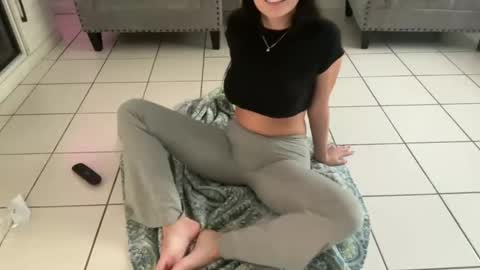 Jasmine Tate online show from 11/05/25, 06:19