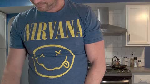 Snapshot of jason12692 chatting on 01/07/25, 11:56 Jkind online show from 01/07/25, 11:56