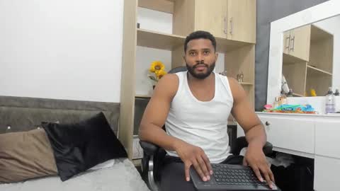 Snapshot of jason_fenix chatting on 10/18/25, 10:21 Jason online show from 10/18/25, 10:21