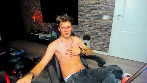 JasoN online show from 11/11/25, 10:21