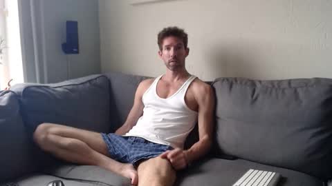 Snapshot of jasonberg29 chatting on 10/30/25, 08:49 Jason online show from 10/30/25, 08:49