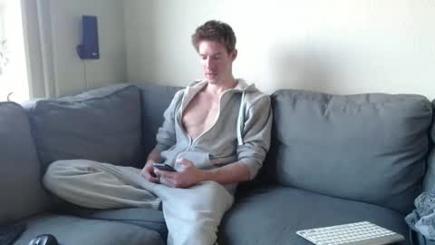 Snapshot of jasonberg29 chatting on 12/04/25, 08:56 Jason online show from 12/04/25, 08:56