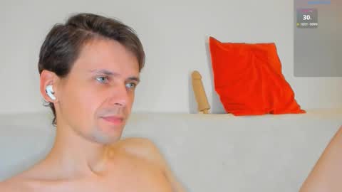 Snapshot of jasper_sun chatting on 10/24/25, 09:44 Jasper online show from 10/24/25, 09:44