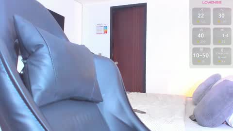 Snapshot of jasperbrooksx chatting on 10/30/25, 06:30 JBrooksXx online show from 10/30/25, 06:30