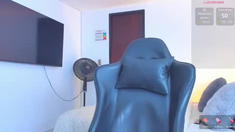 Snapshot of jasperbrooksx chatting on 12/16/25, 12:37 JBrooksXx online show from 12/16/25, 12:37