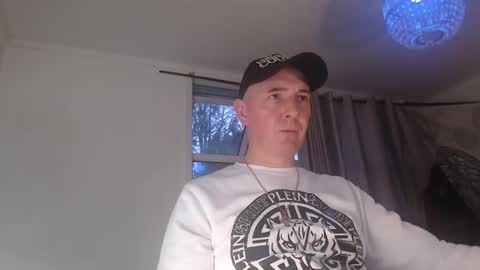 jaspercarot online show from 11/19/25, 04:18