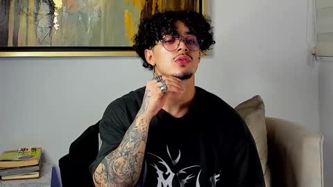 Snapshot of jasson_rodriguez69 chatting on 11/08/25, 04:23 Lil Dark online show from 11/08/25, 04:23