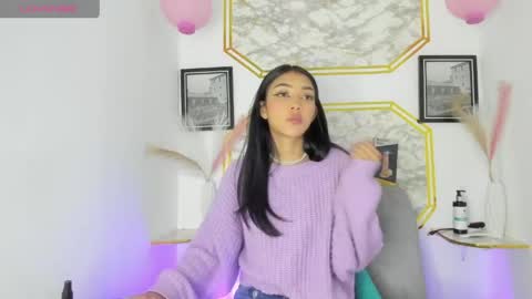 Snapshot of jaulyn_18 chatting on 05/31/26, 12:34 Jaulyn online show from 05/31/26, 12:34