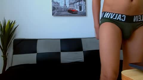 Snapshot of javier288038 chatting on 09/28/25, 12:10 javier288038 online show from 09/28/25, 12:10