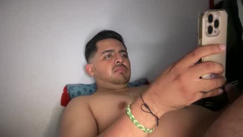 Snapshot of javiermichi chatting on 10/31/25, 05:30 javiermichi online show from 10/31/25, 05:30