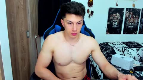 Snapshot of javiersexymann chatting on 01/22/25, 10:59 Javier online show from 01/22/25, 10:59