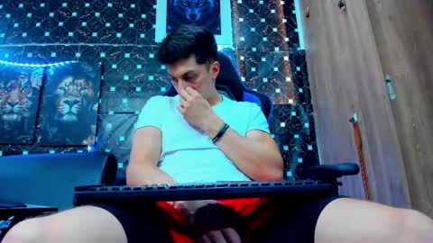 Snapshot of javiersexymann chatting on 09/10/25, 06:52 Javier online show from 09/10/25, 06:52