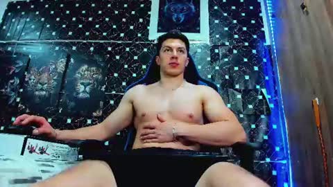 Snapshot of javiersexymann chatting on 06/16/26, 04:59 Javier online show from 06/16/26, 04:59
