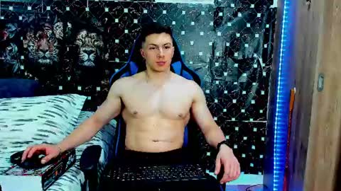 Snapshot of javiersexymann chatting on 07/14/26, 05:12 Javier online show from 07/14/26, 05:12