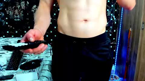 Snapshot of javiersexymann chatting on 07/18/26, 05:00 Javier online show from 07/18/26, 05:00