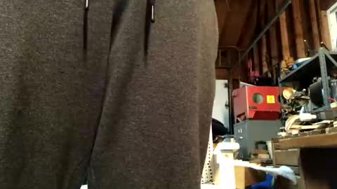 Snapshot of jawssharkparty chatting on 10/17/25, 04:15 Jaws online show from 10/17/25, 04:15