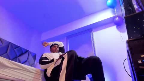 jax black online show from 10/02/25, 12:12