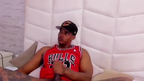 jax black online show from 11/12/25, 07:57