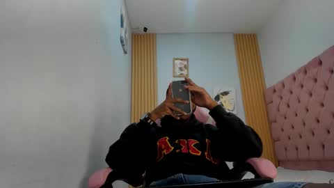jax_maliq online show from 10/15/25, 06:08
