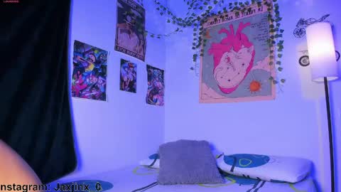Snapshot of jaxjinx_ chatting on 05/25/26, 02:17 Jax and Jinx online show from 05/25/26, 02:17