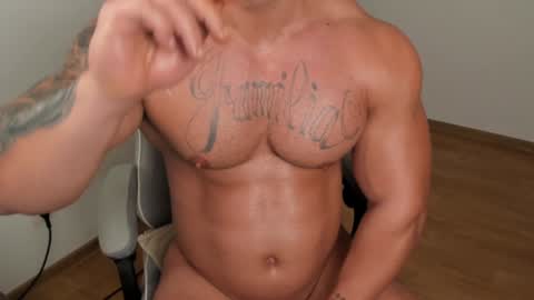 Snapshot of jaxonhunk chatting on 12/12/24, 01:53 JaxonHunk online show from 12/12/24, 01:53