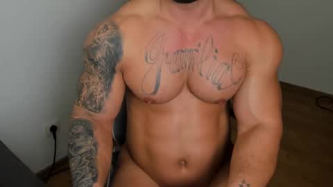 Snapshot of jaxonhunk chatting on 03/07/25, 07:16 JaxonHunk online show from 03/07/25, 07:16