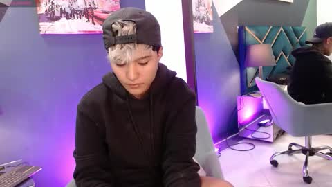 Snapshot of jaxwolf_ chatting on 01/06/26, 04:16 JAX online show from 01/06/26, 04:16