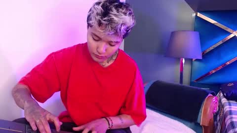 Snapshot of jaxwolf_ chatting on 01/07/26, 03:31 JAX online show from 01/07/26, 03:31