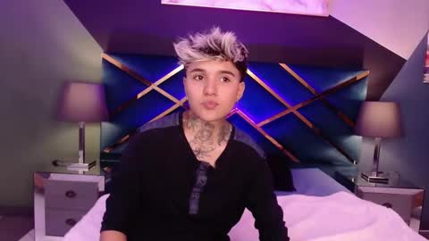 Snapshot of jaxwolf_ chatting on 01/13/26, 03:34 JAX online show from 01/13/26, 03:34