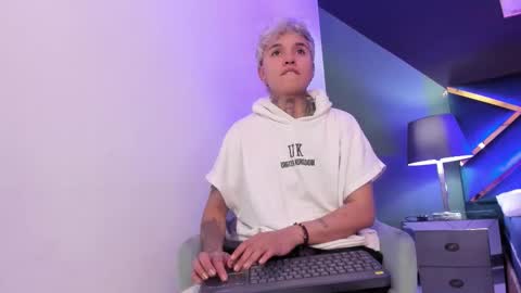 Snapshot of jaxwolf_ chatting on 02/25/26, 03:49 JAX online show from 02/25/26, 03:49