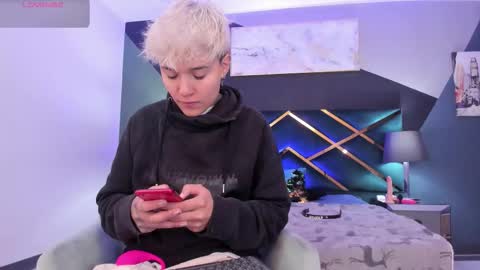 Snapshot of jaxwolf_ chatting on 02/27/26, 03:39 JAX online show from 02/27/26, 03:39