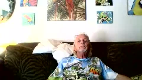 Snapshot of jay_jay1475 chatting on 10/27/25, 06:23 jay-jay1475 online show from 10/27/25, 06:23