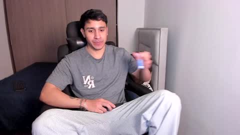 Snapshot of jay_marcos chatting on 12/26/24, 02:01 Jay marcos online show from 12/26/24, 02:01