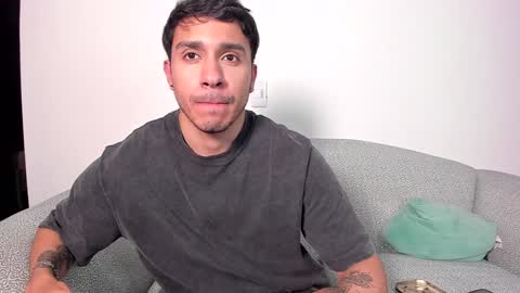 Snapshot of jay_marcos chatting on 01/15/25, 03:43 Jay marcos online show from 01/15/25, 03:43