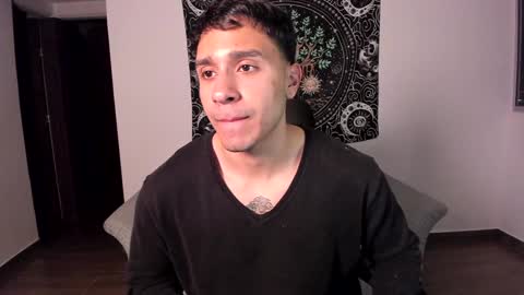 Snapshot of jay_marcos chatting on 01/19/25, 01:21 Jay marcos online show from 01/19/25, 01:21