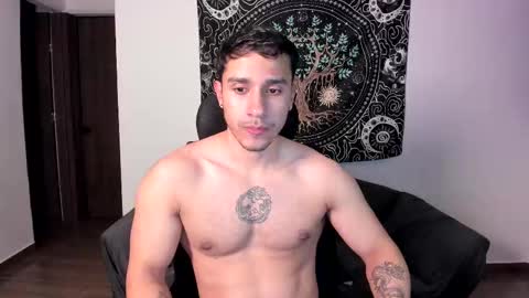 Snapshot of jay_marcos chatting on 02/13/25, 04:22 Jay marcos online show from 02/13/25, 04:22