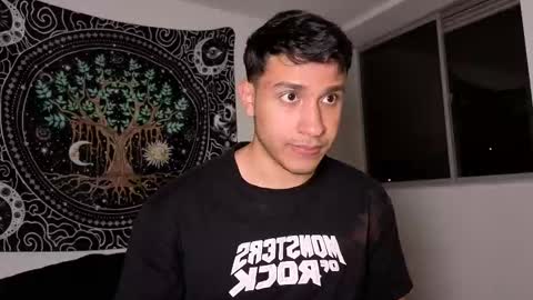 Snapshot of jay_marcos chatting on 10/11/25, 12:43 Jay marcos online show from 10/11/25, 12:43