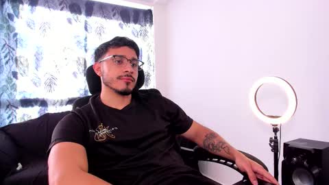 Snapshot of jay_marcos chatting on 12/15/25, 12:53 Jay marcos online show from 12/15/25, 12:53