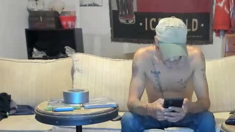 Snapshot of jay_short7863 chatting on 04/18/26, 02:04 O F jay short786 online show from 04/18/26, 02:04