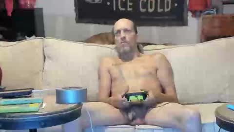 Snapshot of jay_short7863 chatting on 04/21/26, 01:42 O F jay short786 online show from 04/21/26, 01:42