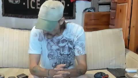 Snapshot of jay_short7863 chatting on 05/11/26, 04:04 O F jay short786 online show from 05/11/26, 04:04