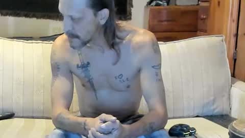 Snapshot of jay_short7863 chatting on 05/13/26, 02:25 O F jay short786 online show from 05/13/26, 02:25