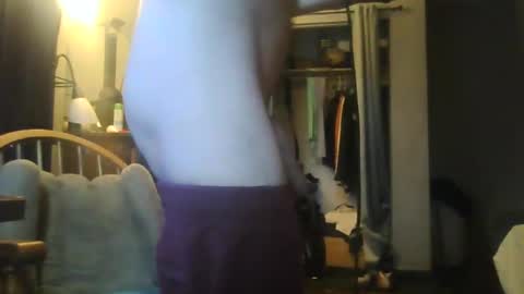 Snapshot of jaybrik92 chatting on 10/18/25, 12:28 Jlio Delgauto online show from 10/18/25, 12:28