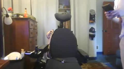 Snapshot of jaybrik92 chatting on 04/29/26, 05:30 Jlio Delgauto online show from 04/29/26, 05:30