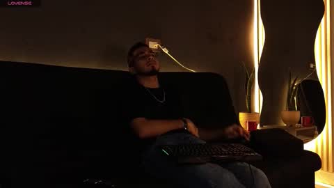 Jay online show from 11/05/25, 02:55