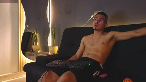 Jay online show from 11/08/25, 03:18