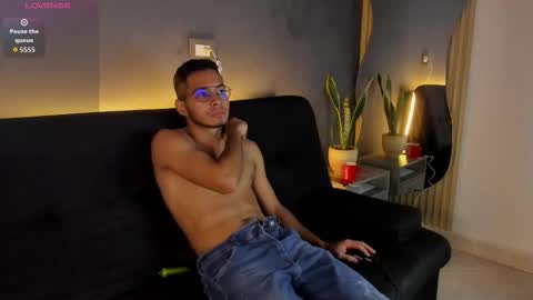 Jay online show from 11/26/25, 11:11